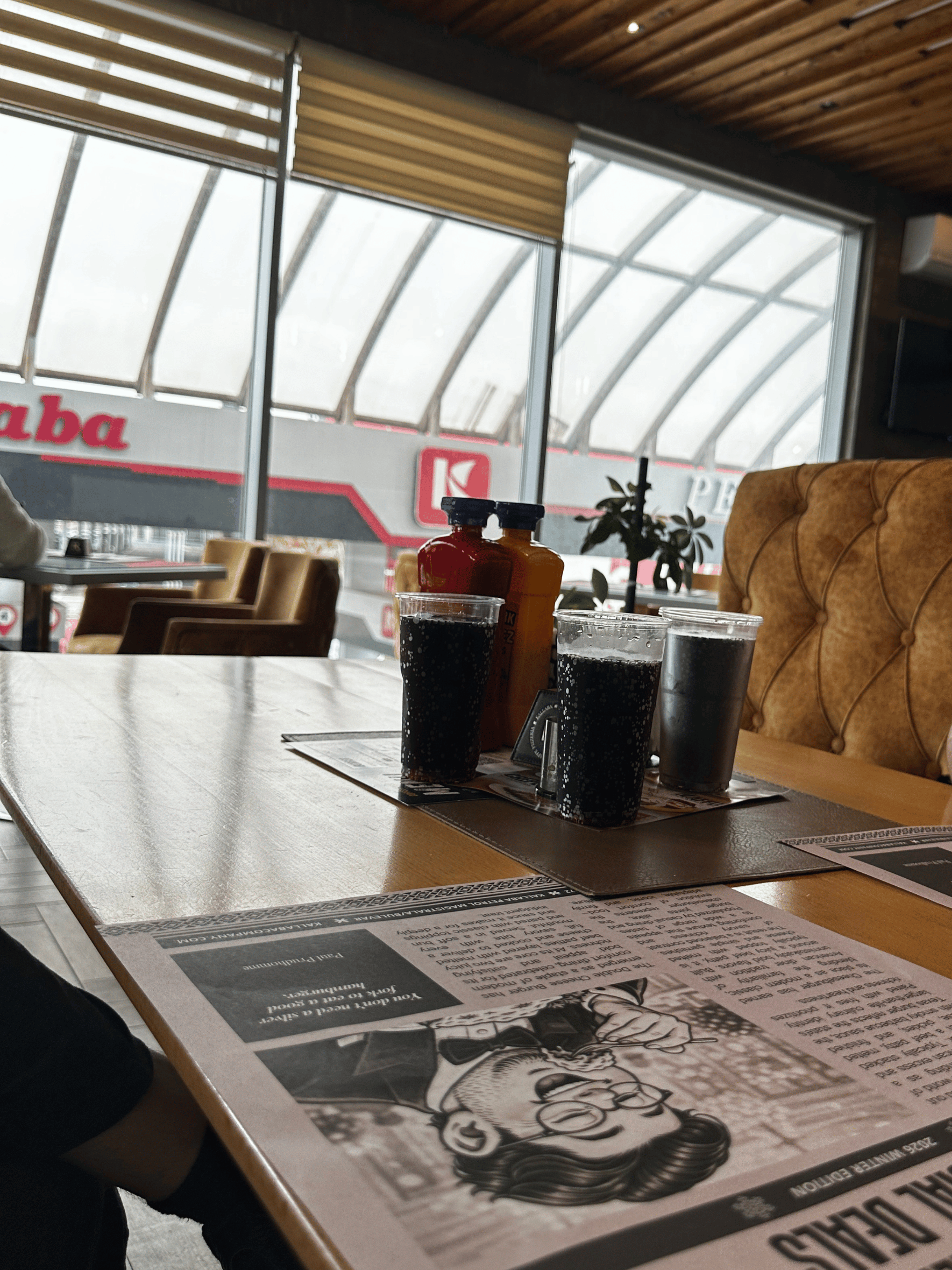 cafe — ranija fotografija